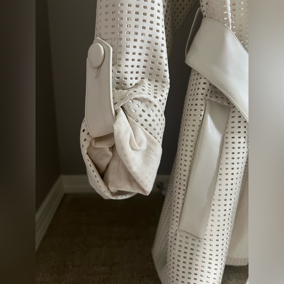 Zara NWT cream color netted style jacket - Picture 4 of 5